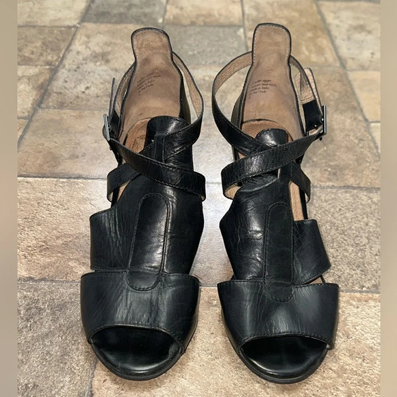 Seychelles Size 8 - Picture 3 of 8